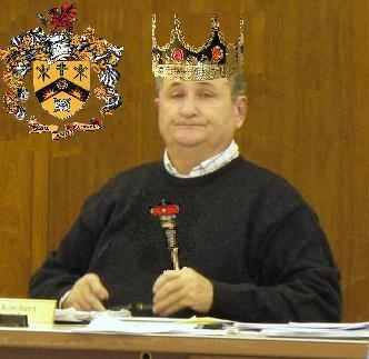 [king_larry[1].JPG]